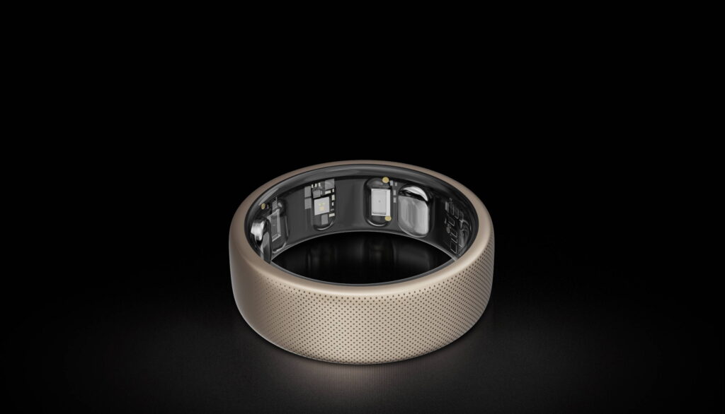 Amazfit Helio Ring, El primer anillo inteligente de la marca llega al CES  2024