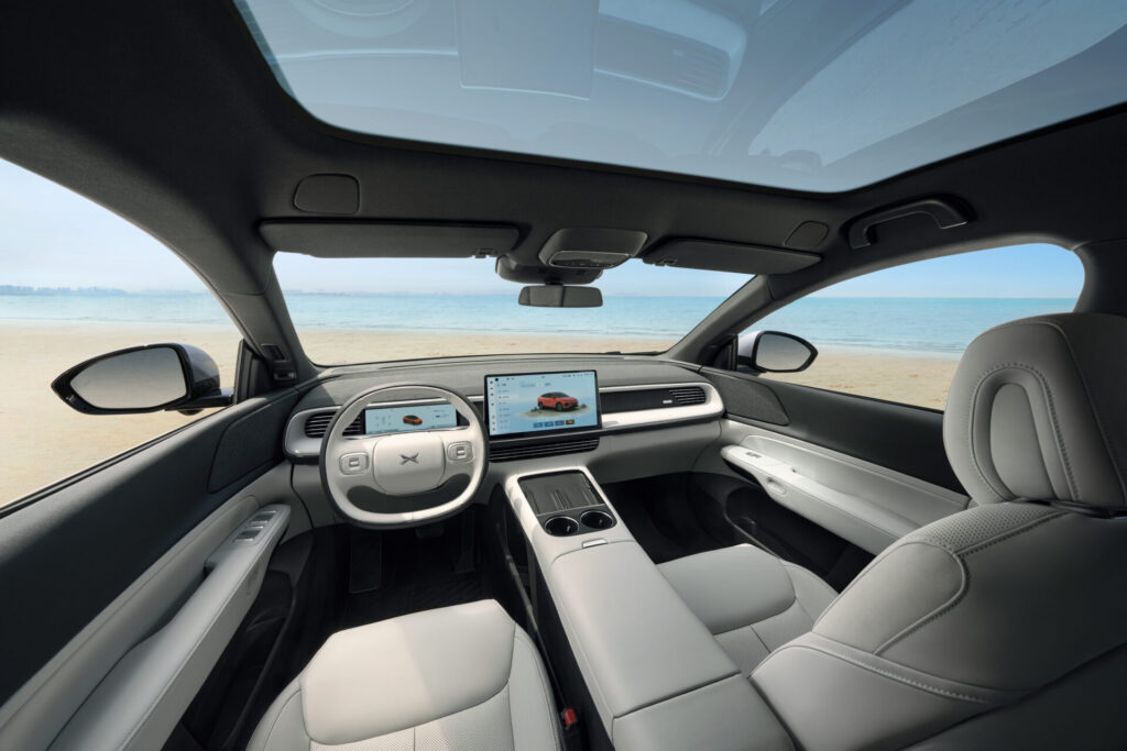 XPENG G6 interior tecnología