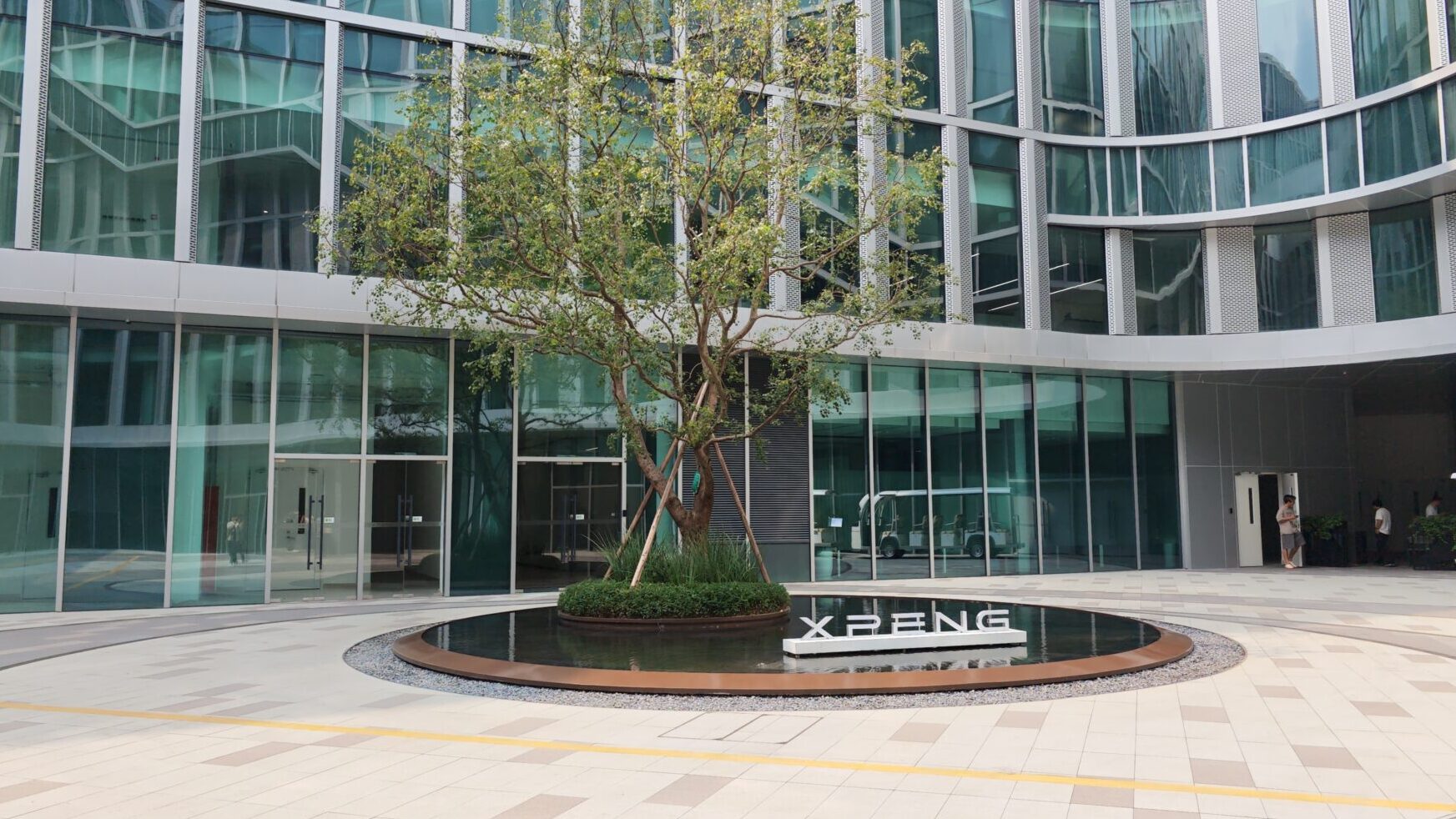 crecimiento global de XPENG innovación tecnológica