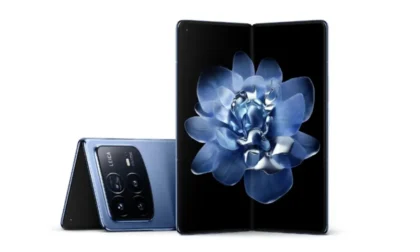Xiaomi Mix Fold 5 plegable tipo libro abierto mostrando pantalla interna grande