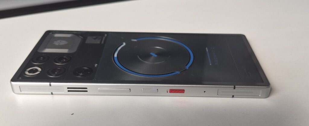 Smartphone gamer REDMAGIC 11S Pro con refrigeración líquida