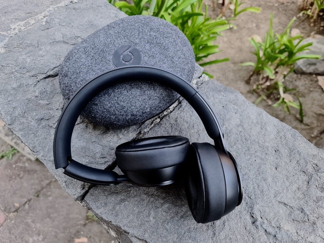 Diseño filtrado de nuevos audífonos de diadema de Apple