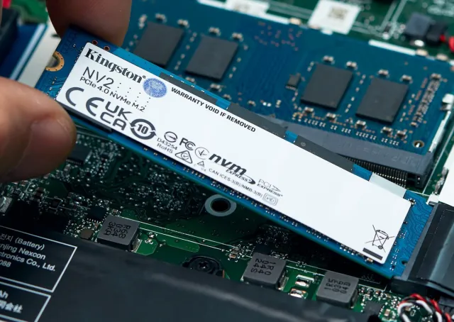 Kingston DC3000ME SSD 30TB