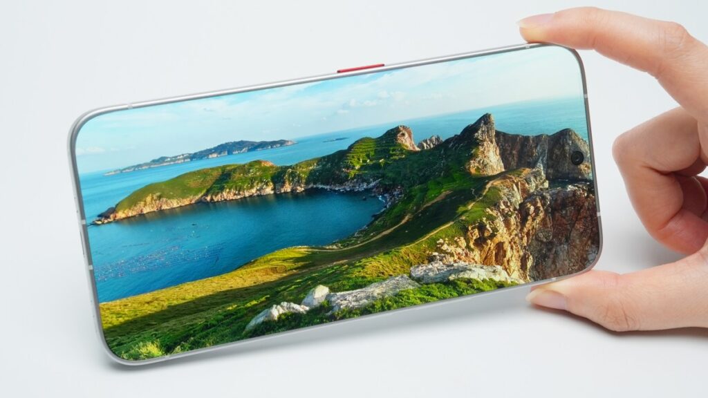 Concepto de teléfono TECNO pantalla completa