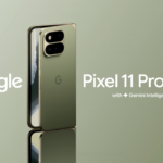 agen principal del dispositivo: Google Pixel 11 Pro Fold en acabados Olive y Obsidian mostrando la pantalla exterior